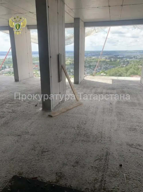 В Зеленодольске водитель погиб от падения балки со стройки ЖК