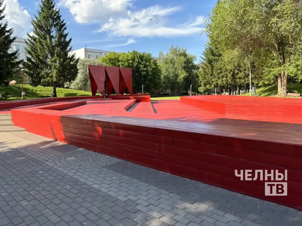 Шишкинский бульвар в Челнах преобразился к летнему сезону