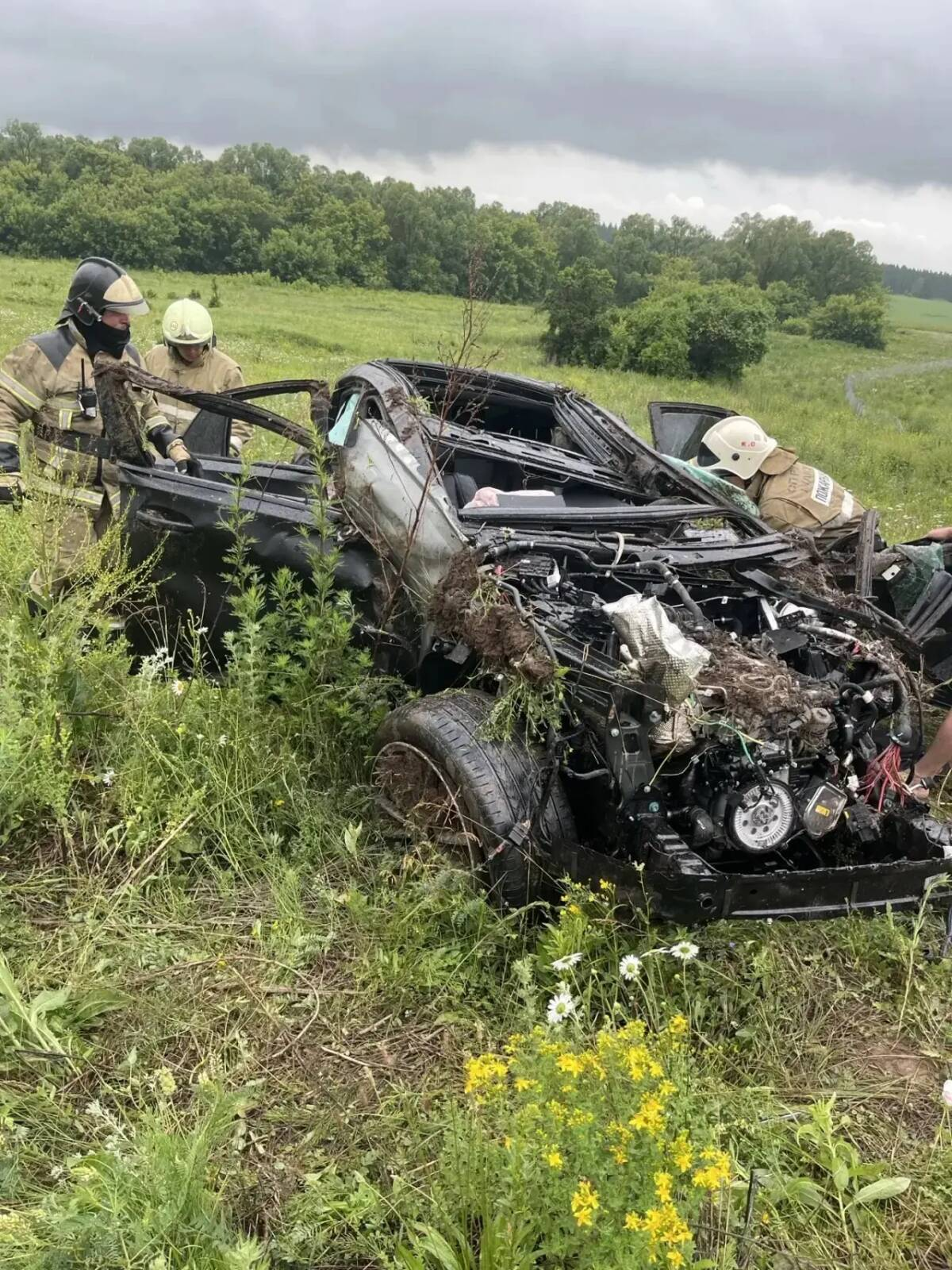На трассе М-12 в Татарстане погиб водитель Mercedes после ДТП