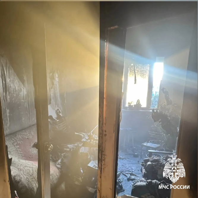 На пожаре в Челнах спасли двоих детей из задымленной многоэтажки
