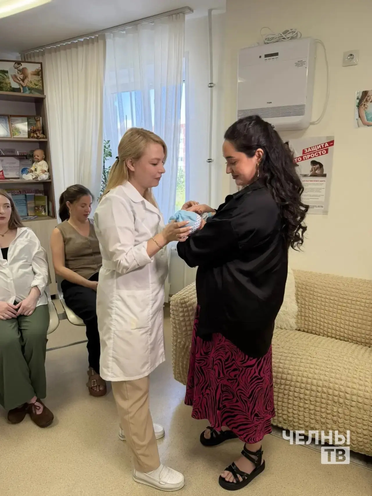 В Челнах будущих мам готовят к материнству на специальных мастер-классах
