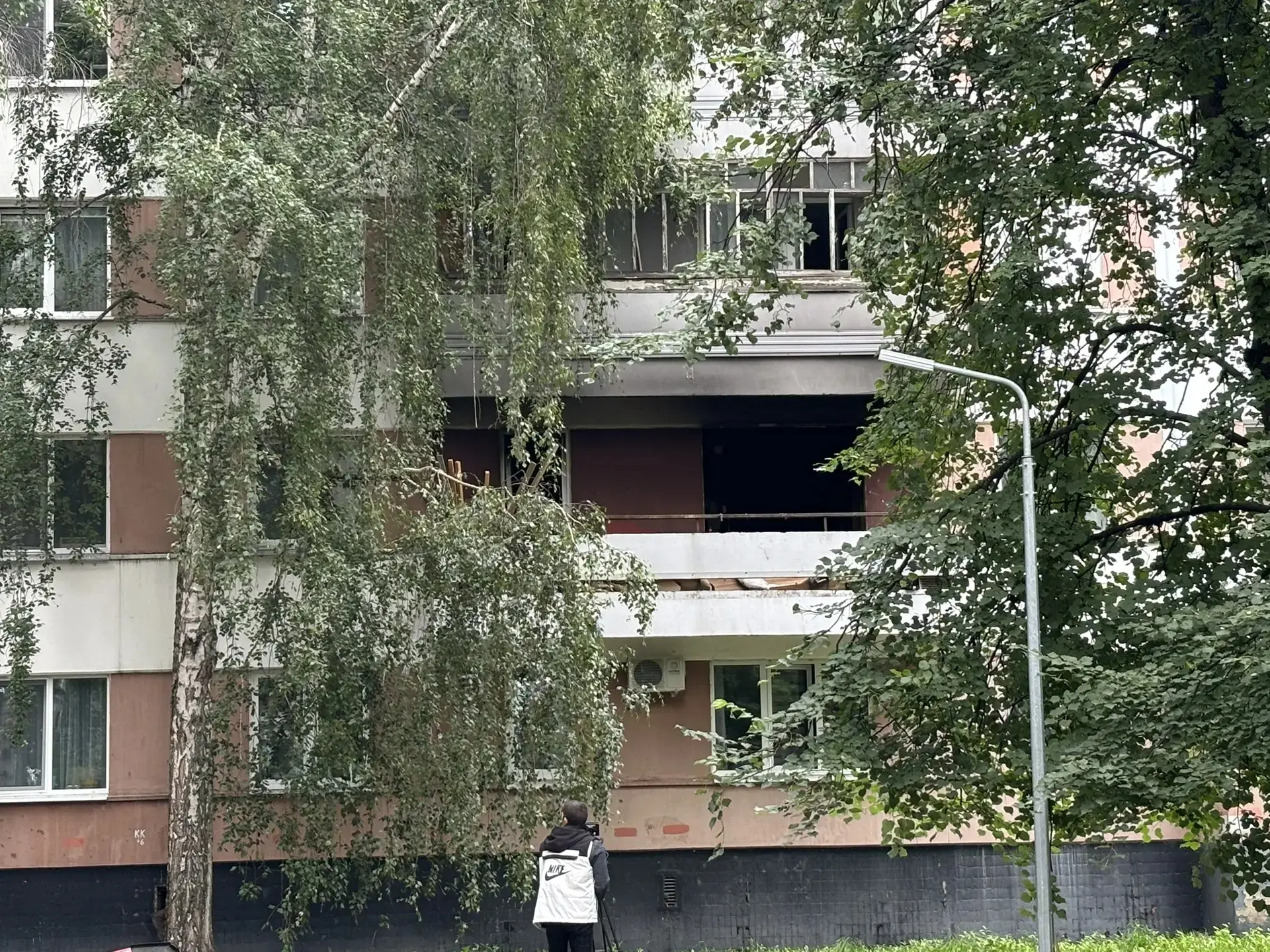 В Челнах автоинспекторы спасли 8 человек из горящего дома и получили награды