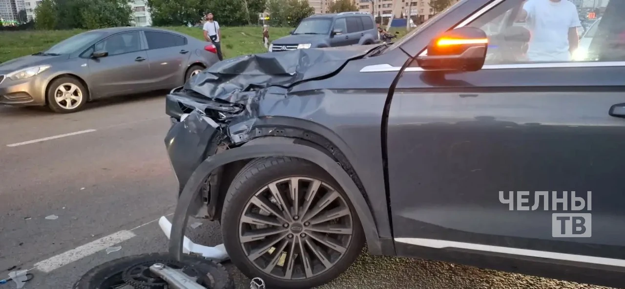 В Челнах подросток на питбайке попал в ДТП и получил тяжелые травмы