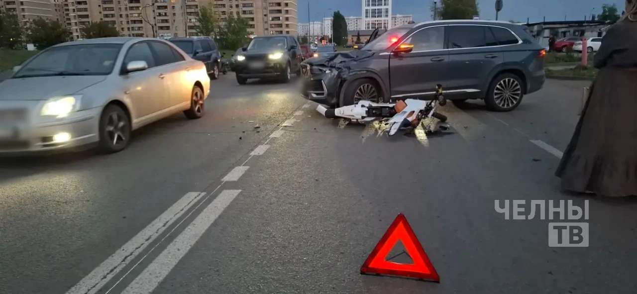 В Челнах подросток на питбайке попал в ДТП и получил тяжелые травмы