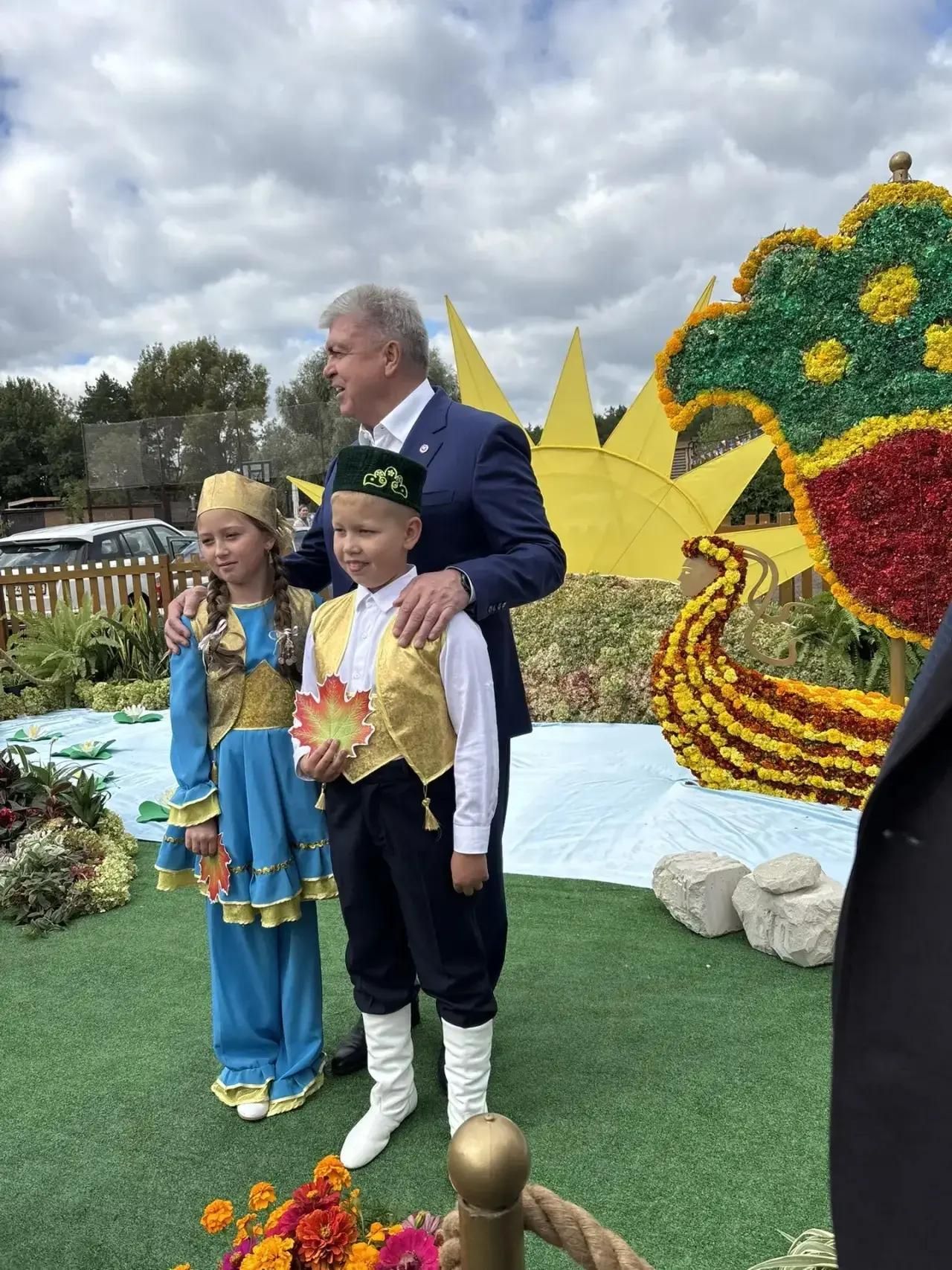 В Челнах отметили день республики Татарстан