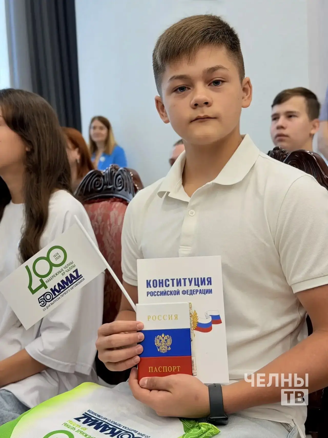 22 юных челнинца получили паспорта граждан России в день города