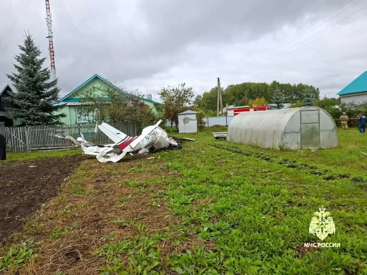В Татарстане при падении легкомоторного самолета погибли два человека