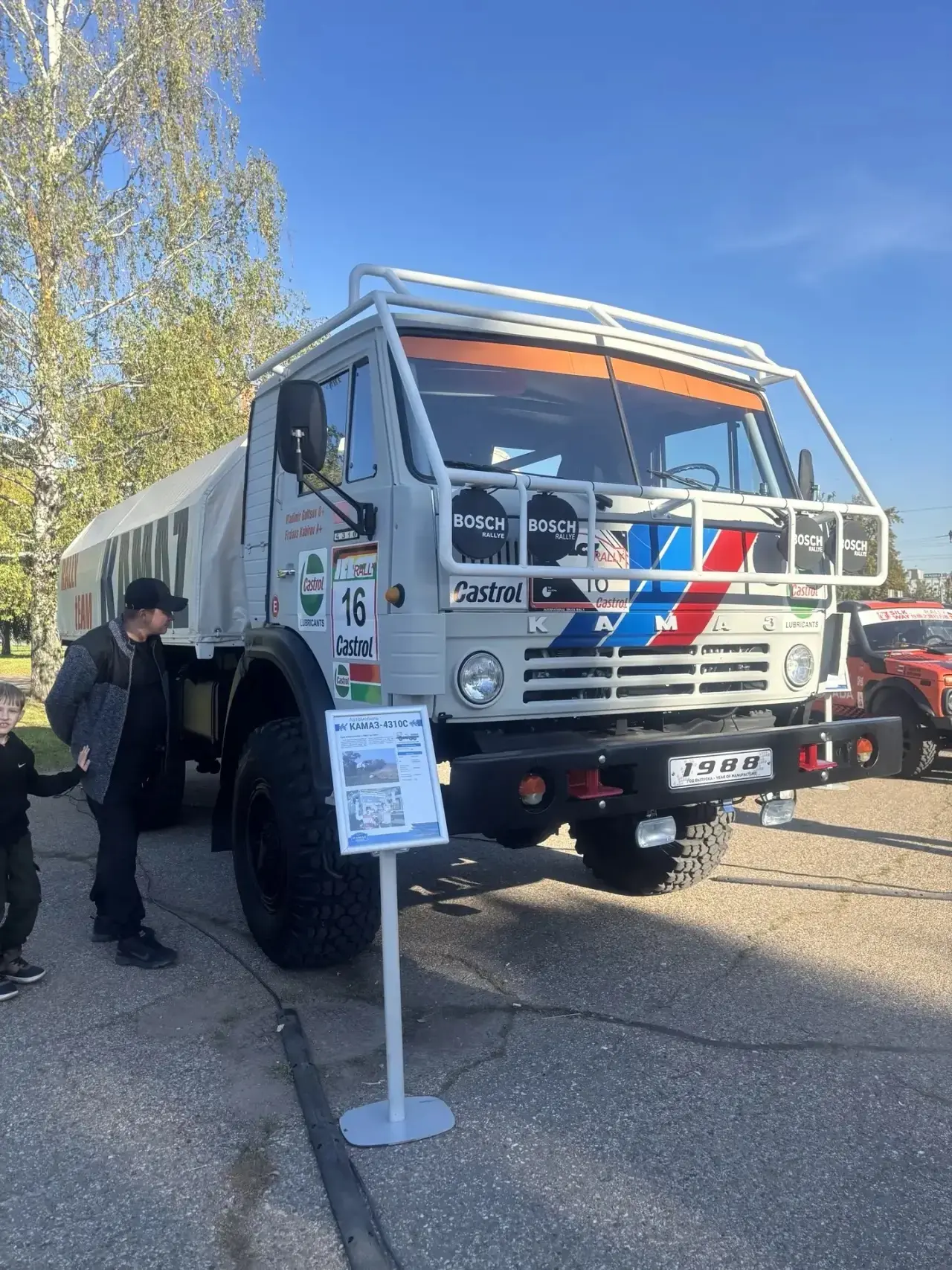 В Челнах открылась выставка к 50-летию городского автоспорта