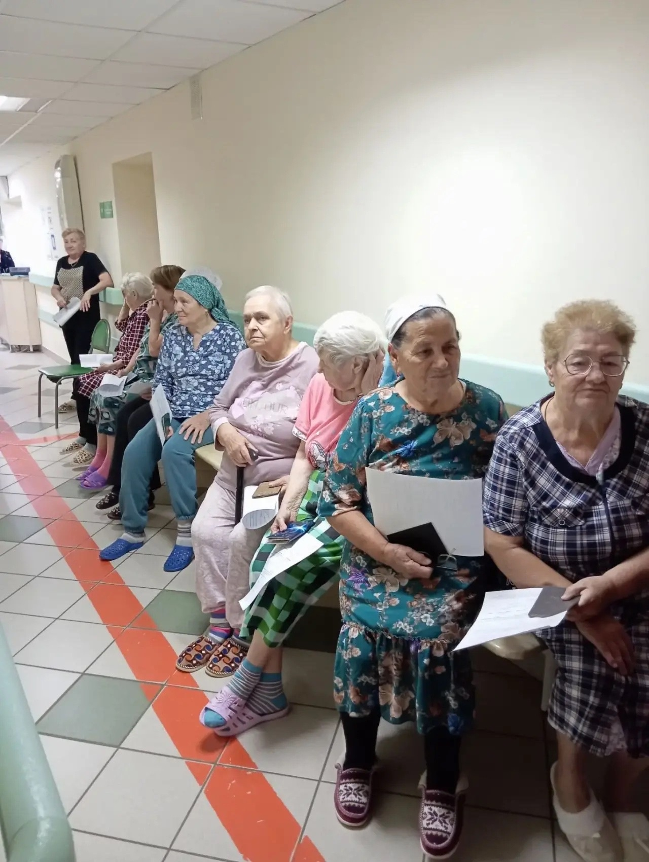 В госпитале для ветеранов войн проголосовали 127 пациентов