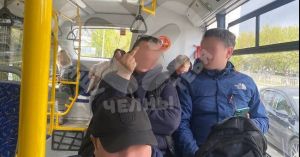 «Унижала и угрожала»: пассажиров автобуса в Челнах шокировала пьяная женщина