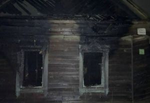 Женщина погибла в пожаре из-за неисправного обогревателя в Высокой Горе