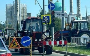 Наиль Магдеев поручил устранить колею на перекрёстках в выходные дни