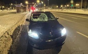 В Челнах 19-летний водитель на красный сбил насмерть ровесника-пешехода