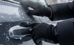 В Казани полицейские вернули угнанный Hyundai, оставленный открытым