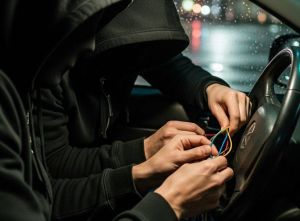 В Набережных Челнах задержаны подростки за угон автомобиля