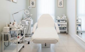 Женщина умерла после укола обезболивающего в московской клинике