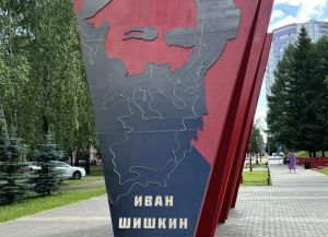 Шишкинский бульвар в Челнах преобразился к летнему сезону