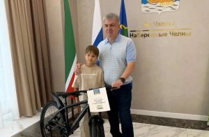 Юный герой из Челнов спас тонущую девочку во время каникул