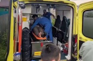 В казанском поселке мужчину зажало конструкциями при разборе дачи