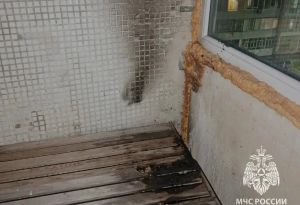 Челнинец получил ожоги, пытаясь потушить пожар на балконе