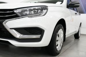 LADA Vesta получит новые функции в 2025 году