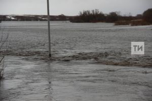 МЧС из Татарстана ликвидирует последствия наводнения в Оренбурге