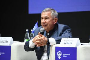 Рустам Минниханов срочно требует решения проблемы дефицита инженерных кадров в Татарстане