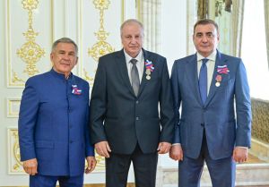 Трое сотрудников челнинского «КАМАЗа» удостоены государственных наград