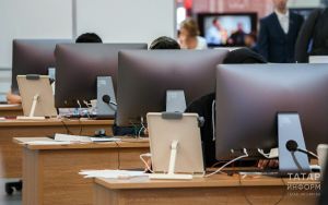 Названы самые востребованные направления для переобучения в России