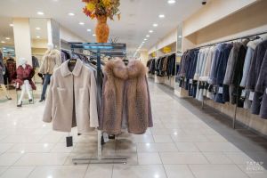 В России массово закрываются магазины одежды и обуви