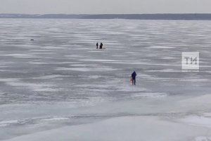 Жителей Татарстана предупреждают об опасности выхода на тонкий лёд