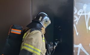 В Челнах произошел пожар в магазине «Авокадо» на бульваре Строителей