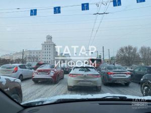 Какой штраф грозит за выезд на перекрёсток при пробке: автоюрист дал разъяснение