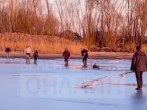 В Зеленодольске дети провалились под лёд