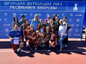 Футболистки из Челнов стали чемпионками ШФЛ-2025 и поедут в Москву