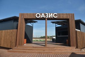 В Челнах в «Оазисе» открылся летний комплекс с бассейнами и аквапарком