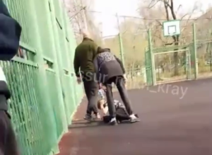 В Приморье родители избили ребёнка и потребовали 50 тыс. за «моральный ущерб»