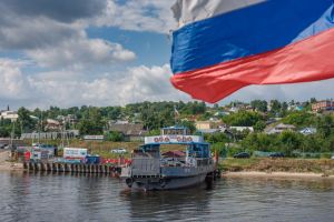 Паромную переправу в Верхний Услон закроют 9 мая