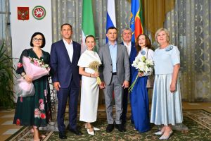 Поздравляем Римму Мухаметзянову с Днём свадьбы!