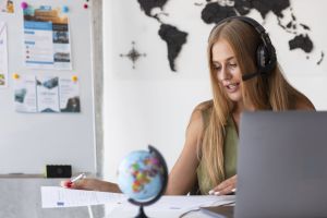 С Международным днём переводчика: о профессии, соединяющей культуры