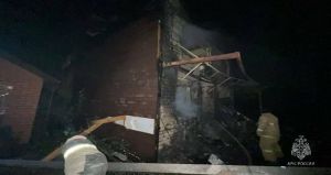 Два человека погибли при пожаре в татарстанском селе из-за сигареты