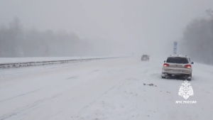 На трассе М7 в Татарстане спасли семью, застрявшую в мороз из-за поломки авто