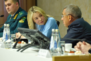 Раис Татарстана наградил Светлану Радионову орденом «Дуслык»