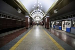 В метро Казани промыли более 17 км тоннелей за две недели