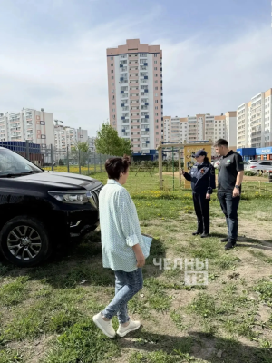 В Татарстане напомнили о штрафах за парковку на газонах и тротуарах