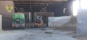 В Татарстане рабочий погиб под колесами погрузчика на производстве
