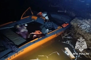 На Каме в Чистополе лодка врезалась в пристань: погибла женщина