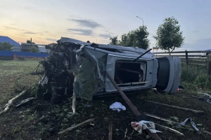 В Татарстане пассажир погиб после вылета автомобиля в кювет