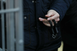 В Казани у мужчины изъяли 100 свертков с запрещенным веществом