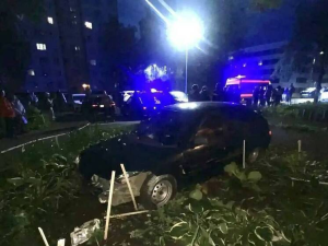 В Челнах 17-летний водитель «Лады» сбил женщину во дворе дома